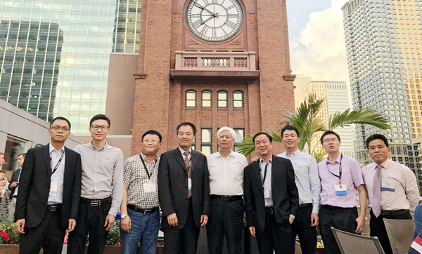 發(fā)表國(guó)際學(xué)術(shù)論文（第24屆國(guó)際搪瓷大會(huì).芝加哥）