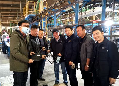 "鑄鐵搪瓷爐架及烤網(wǎng)靜電干粉噴涂技術(shù)”項(xiàng)目實(shí)驗(yàn)在三廈公司開展